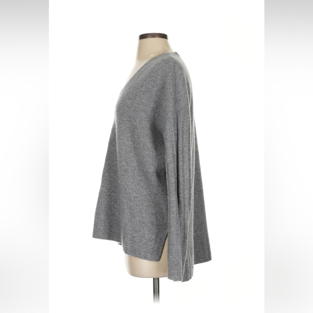 Saks Fifth Avenue Cashmere V Neck Sweater - Picture 9 of 9